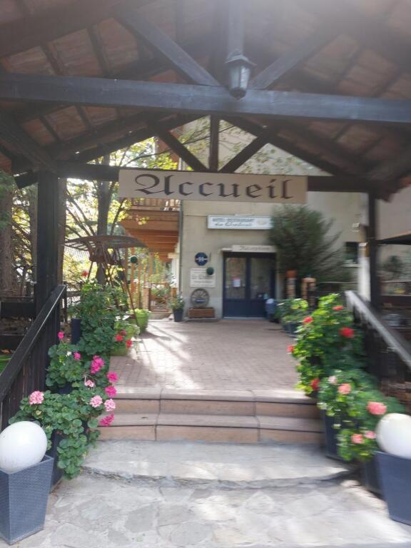 Hotel & Restaurant Le Chalvet Embrun Kültér fotó